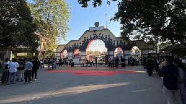 असम: तेज़पुर यूनिवर्सिटी के वीसी को हटाने की मांग पर विरोध प्रदर्शन जारी, परीक्षाओं का बहिष्कार