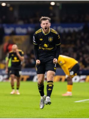 प्रीमियर लीग: मैनचेस्टर यूनाइटेड ने वॉल्व्स को 4-1 से हराया