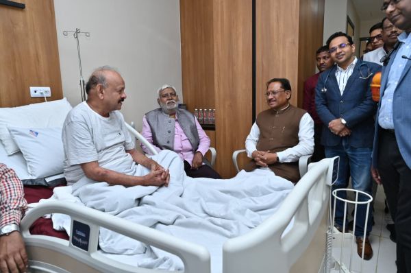 राजवाड़े को देखने गए सीएम