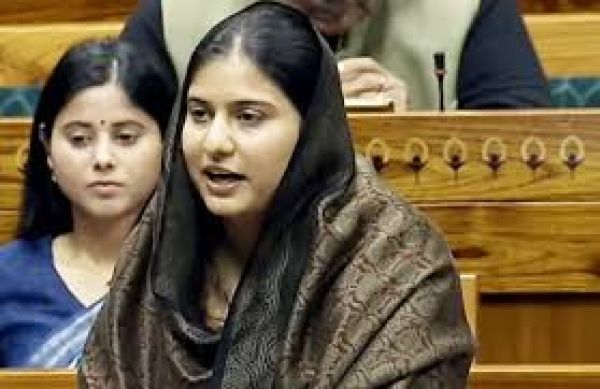 वंदे मातरम को लेकर इक़रा हसन ने अटल बिहारी वाजपेयी को क्यों याद किया