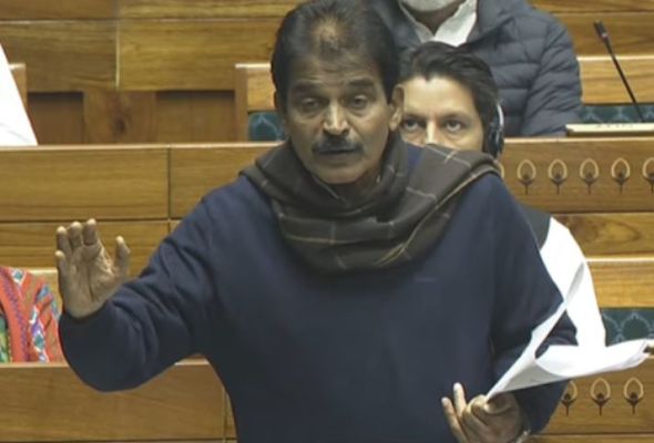 मतदान का अधिकार लोकतंत्र का मूल स्तंभ, सरकार की दया नहीं : केसी वेणुगोपाल