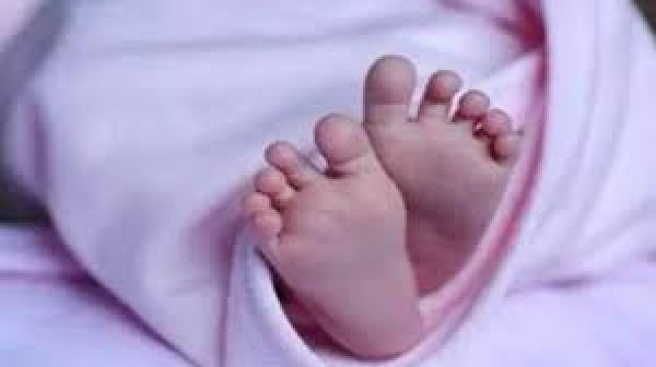 एम्बुलेंस नहीं आने पर महिला ने ई-रिक्शा में बच्चे को जन्म दिया, जांच के आदेश दिए गए