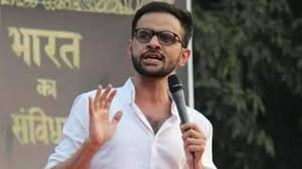 दिल्ली की अदालत ने उमर खालिद को बहन की शादी में शामिल होने के लिए अंतरिम जमानत दी