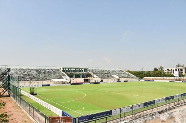 13 साल में पहली बार बदलेगा एस्ट्रोटर्फ