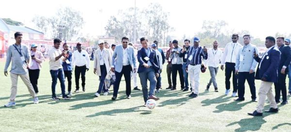 बस्तर ओलम्पिक समापन समारोह में शामिल हुए बाईचुंग भूटिया, खिलाडिय़ों का बढ़ा जोश