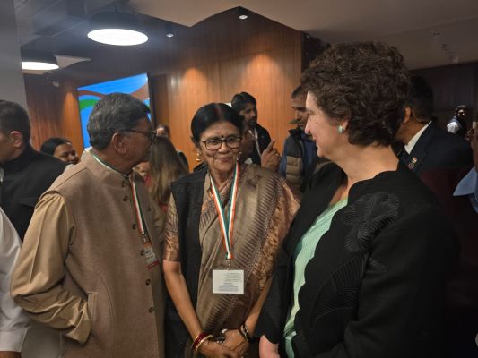 प्रियंका से मिले महंत