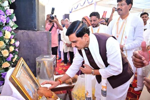 कबीर के विचार आज भी समाज को जोड़ने की शक्ति रखते हैं: साहू