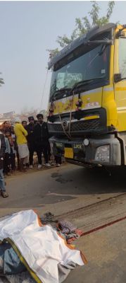 हाईवा की चपेट में सेवानिवृत बुजुर्ग शिक्षक की मौत