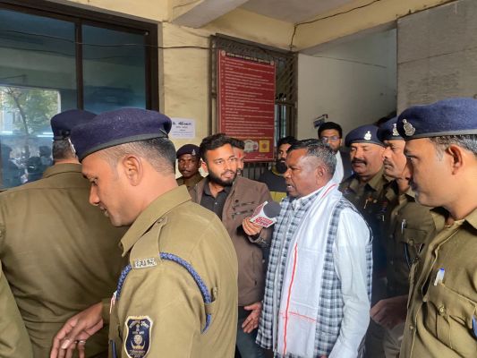 क‌ई बार बोलने पर आज कोर्ट में पेश किया गया - कवासी 