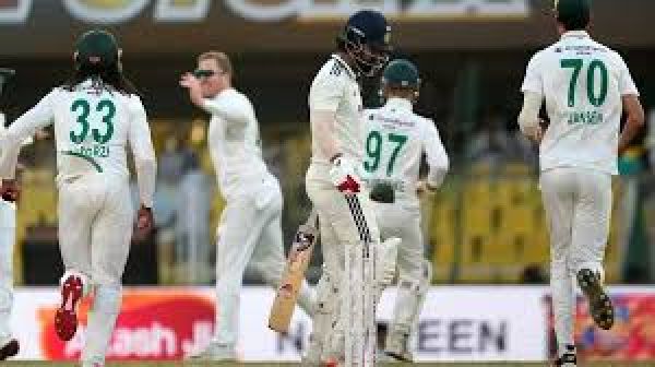 भारत-दक्षिण अफ़्रीका के बीच मैच रद्द होने पर क्रिकेट फ़ैंस का फूटा ग़ुस्सा, जानकारों ने कहा अंतरराष्ट्रीय स्तर पर हुई 'बेइज़्ज़ती'