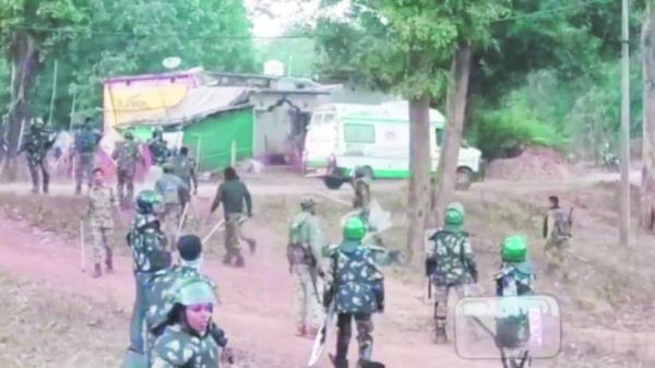 मतांतरित ग्रामीण के शव दफनाने पर विवाद, हिंसक झड़प