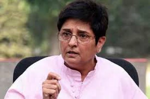 महिलाएं स्वाभाविक रूप से नेता बनने के लिए प्रेरित होती हैं : किरण बेदी