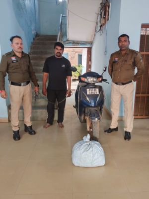 हत्या की सजा काट चुका युवक 5 किलो गांजे, गोइंहा के साथ गिरफ्तार 