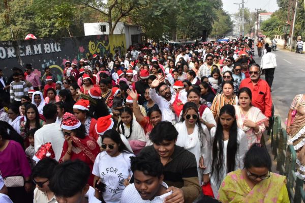 राजधानी में गूंजे छत्तीसगढ़ी, सादरी और उरांव में क्रिसमस केरोल 