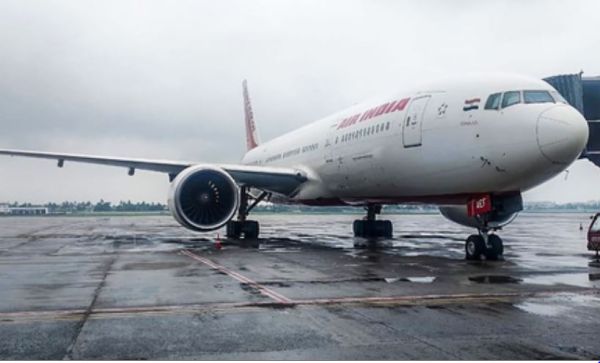 मुंबई जा रही विमान तकनीकी खराबी के कारण दिल्ली लौटी, सभी यात्री सुरक्षित