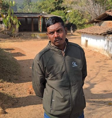 जिसे मरा समझा, दो माह बाद जिंदा थाने पहुंचा