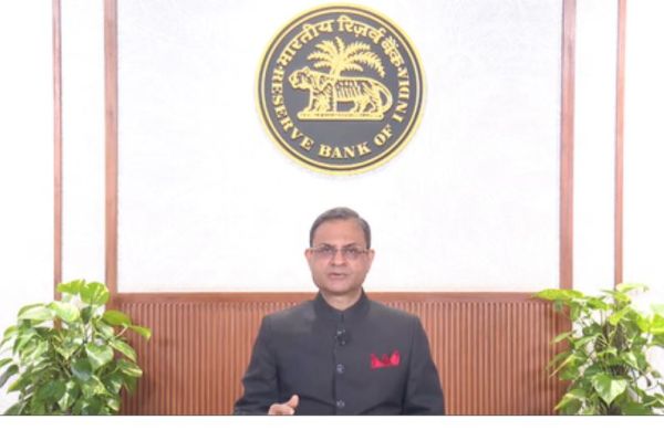 वैश्विक चुनौतियों के बावजूद भारतीय अर्थव्यवस्था मजबूत, कम महंगाई और तेज विकास से मिला सहारा : आरबीआई गवर्नर