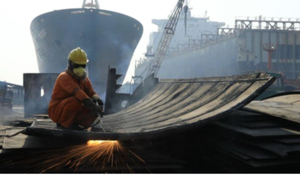 8,800 से अधिक जहाज रीसाइक्लिंग और 32 प्रतिशत वैश्विक योगदान के साथ अलंग बना शिप रीसाइक्लिंग का 'ग्रीन मॉडल” 