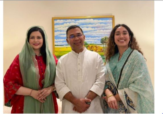 17 साल बाद बांग्लादेश में वापसी कर रहे बीएनपी के कार्यवाहक अध्यक्ष तारिक रहमान, पत्नी और बेटी भी साथ