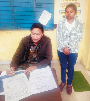 सोशल मीडिया पर आपत्तिजनक टिप्पणी का आरोप, इंफ्लुएंसर आकांक्षा टोप्पो गिरफ्तार