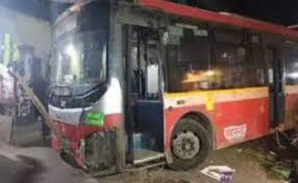 मुंबई के भांडुप में ‘बेस्ट’ की बस की चपेट में आने से चार लोगों की मौत, नौ अन्य घायल