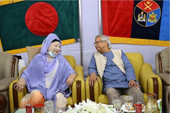 बांग्लादेश : सैन्य तानाशाही के खिलाफ जन आंदोलन छेड़ा था खालिदा जिया ने, तानाशाह इरशाद का हुआ था पतन