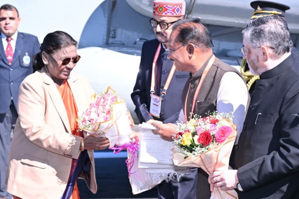 राष्ट्रपति श्रीमती द्रौपदी मुर्मू का आत्मीय स्वागत 