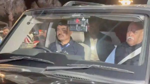 संघ प्रमुख भागवत पहुंचे, एम्स में आज युवा, सोनपैरी में हिंदू सम्मेलन को संबोधित करेंगे 