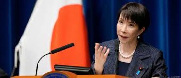 जापान की पीएम को क्यों करनी पड़ी संसद में टॉयलेट की मांग