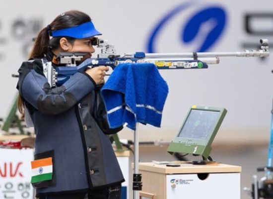 अपूर्वी चंदेला: विरासत में मिली शूटिंग, परदादा रहे मशहूर ओलंपियन करणी सिंह के कोच