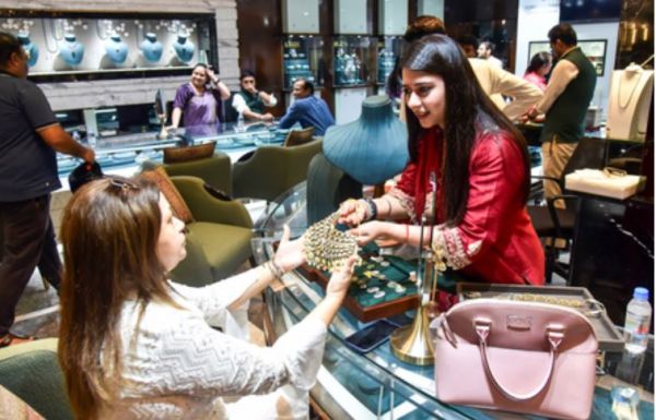 86 प्रतिशत भारतीयों के लिए ज्वेलरी सबसे अहम संपत्ति, नई पीढ़ी तेजी से अपना रही नया ट्रेंड : रिपोर्ट