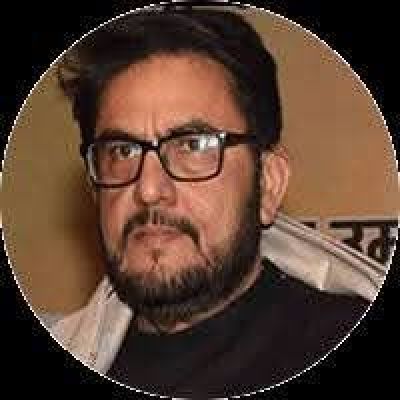 राष्ट्रीय परिसंवाद में अतिथि कथाकार को सभा से बाहर भेज दिया, कुलपति के बर्ताव से साहित्यकारों में आक्रोश