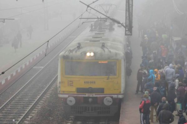 पश्चिम बंगाल में कड़ाके की ठंड जारी, कोलकाता समेत कई जिलों में गिरा तापमान 