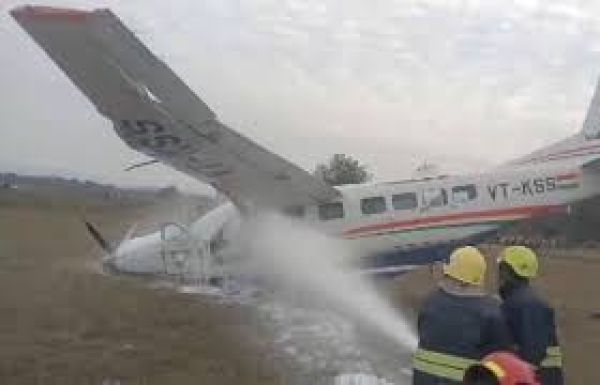 ओडिशा के राउरकेला के पास विमान की क्रैश लैंडिंग, छह लोग घायल