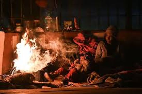 दिल्ली-एनसीआर में क्यों पड़ रही है शिमला, देहरादून से भी ज़्यादा ठंड?