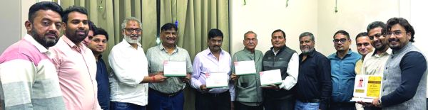 सिल्वर होलसेल ट्रेडर्स वेलफेयर एसो. का संक्रांति पर नया कैलेंडर विमोचित