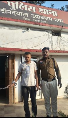 बाइक में लिफ्ट देकर एक लाख उड़ाने वाला गिरफ्तार 