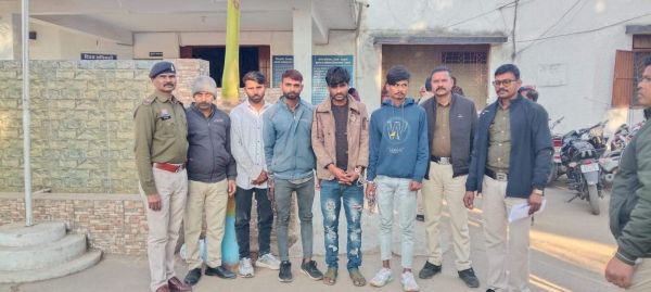 चंद घंटों में अपहृत युवती बरामद, चार अंतरराज्यीय आरोपी गिरफ्तार, कार व मोबाइल जब्त