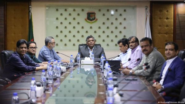 बांग्लादेश क्रिकेट बोर्ड ने विवाद के बाद नजमुल इस्लाम को पद से हटाया