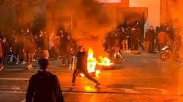 ईरान में प्रदर्शनकारियों पर कार्रवाई में कम से कम 4,029 लोगों की मौत: कार्यकर्ता