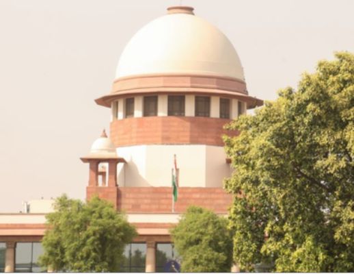 लाल किला आतंकी हमला: दोषी अशफाक की क्यूरेटिव याचिका पर सुप्रीम कोर्ट ने पुलिस को भेजा नोटिस