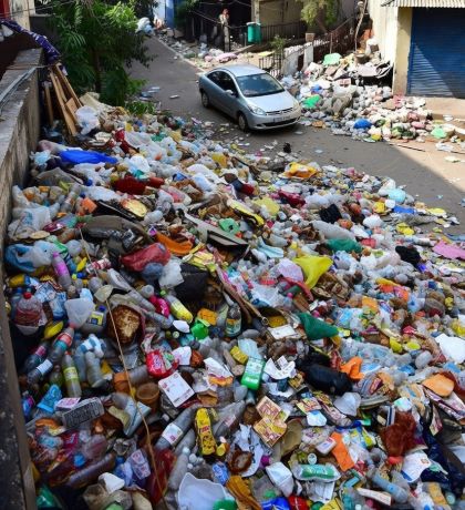 ‘छत्तीसगढ़’ का  संपादकीय : हिन्दुस्तान में सार्वजनिक जीवन, और जगहों पर राष्ट्रीय भावना