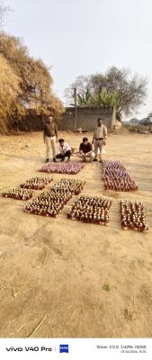 ड्राई डे: अवैध शराब बेचने वाले 10 गिरफ्तार, ब्यारा से 1008 पौव्वा जब्त 