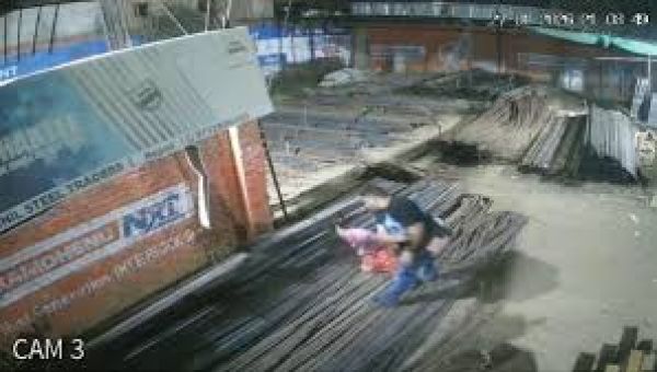 मध्य प्रदेश: बीजेपी नेता का युवती से मारपीट करते हुए वीडियो वायरल, एफ़आईआर दर्ज