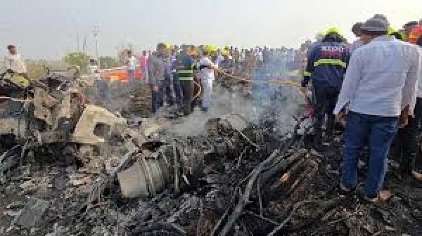 अजित पवार के विमान हादसे को क्या टाला जा सकता था, जानिए आख़िर के आठ मिनट क्यों होते हैं इतने अहम