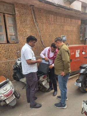 पुलिस ने कोर्ट परिसर में चलाया चेकिंग अभियान 