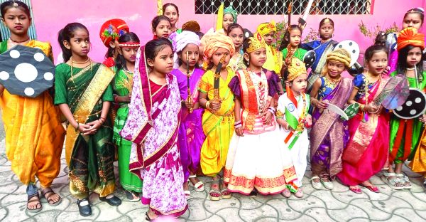 77वें गणतंत्र दिवस को हर्षोल्लास संग सिंधी इंग्लिश स्कूल ने मनाया