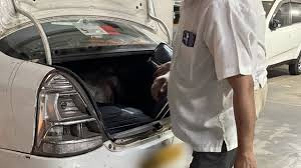 मुंबई के टैक्सी चालक ने अमेरिकी पर्यटक से 400 मीटर दूरी के लिए 18,000 रुपये वसूले, गिरफ्तार