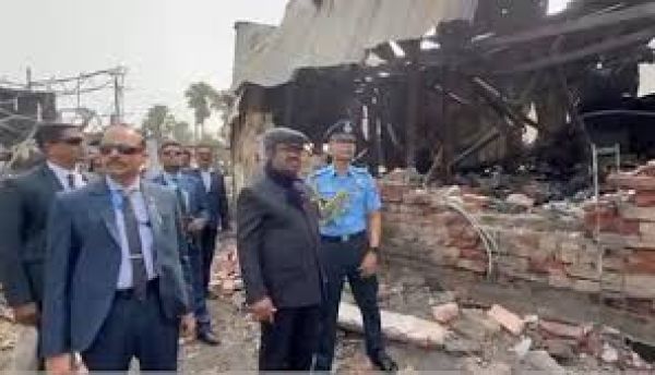 कोलकाता अग्निकांड: बंगाल के राज्यपाल ने जले हुए गोदामों का दौरा किया