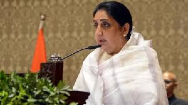 महाराष्ट्र की पहली महिला डिप्टी सीएम बनने के बाद ये बोलीं सुनेत्रा पवार